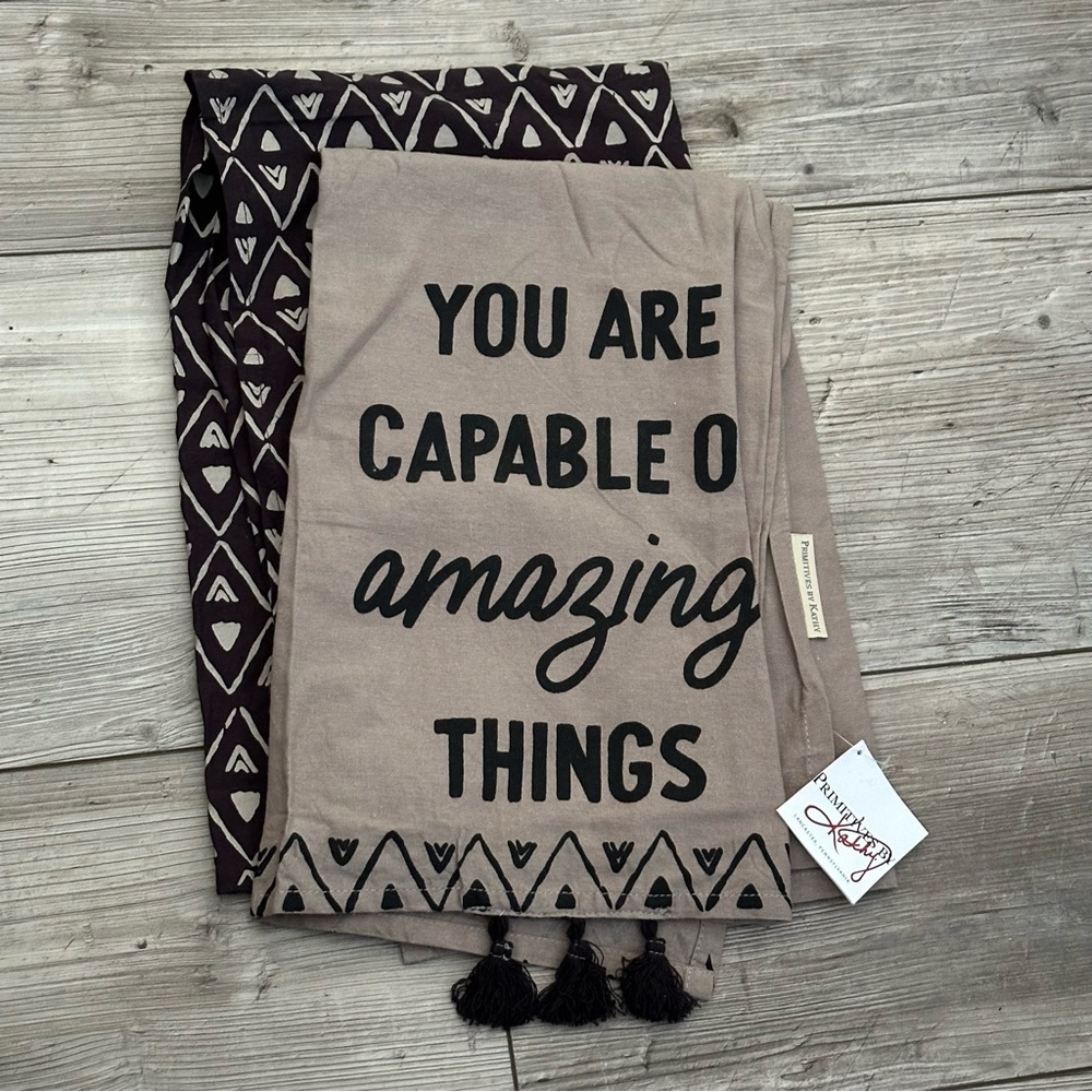 Set 2 Kitchen/Hand Towels Primitives By Kathy You Are Capable Of Amazing Things